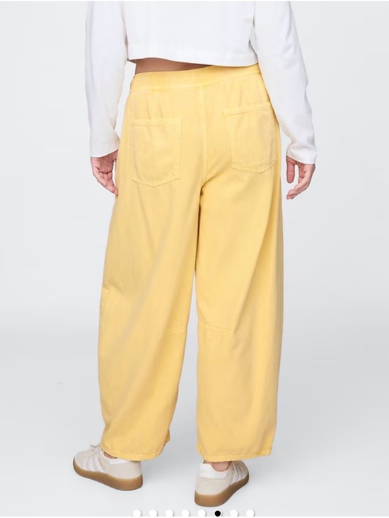 GAP Pants - GAP Women's pull on barrel Drawstring Pants